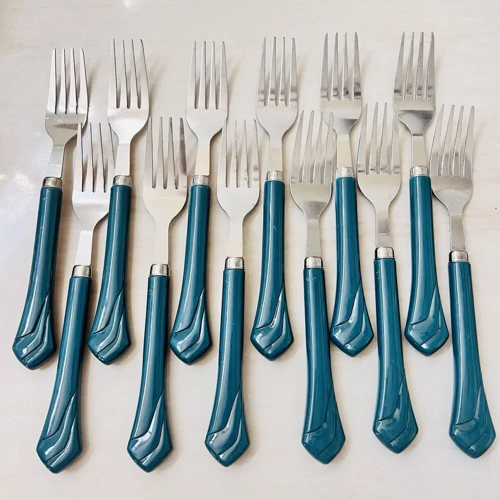 36pc Retro Green Plastic Handle Stainless Flatware Set For 12 Camping Picnic